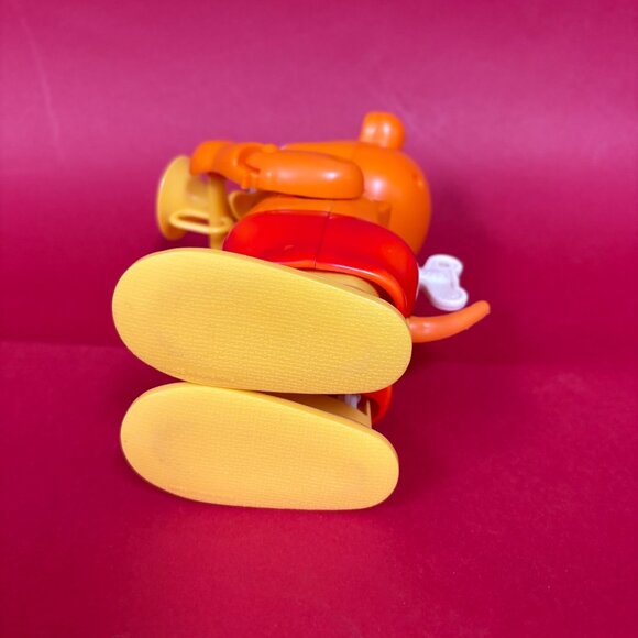 Vintage 1980 Wind-Up 8” Bear Sideways Walking Tail Wagging Toy Plastic Factory - Picture 5 of 8